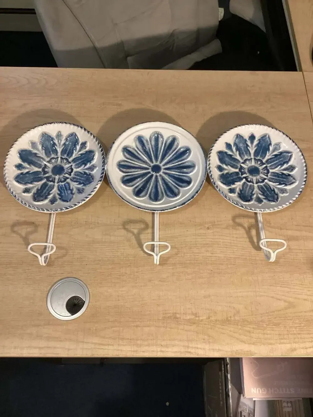 Charlton Home Levay Contemporary Round Iron Floral 3 Piece Wall Hook Set